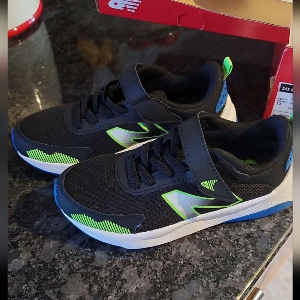 **SOLD** Kids New Balance Sneakers